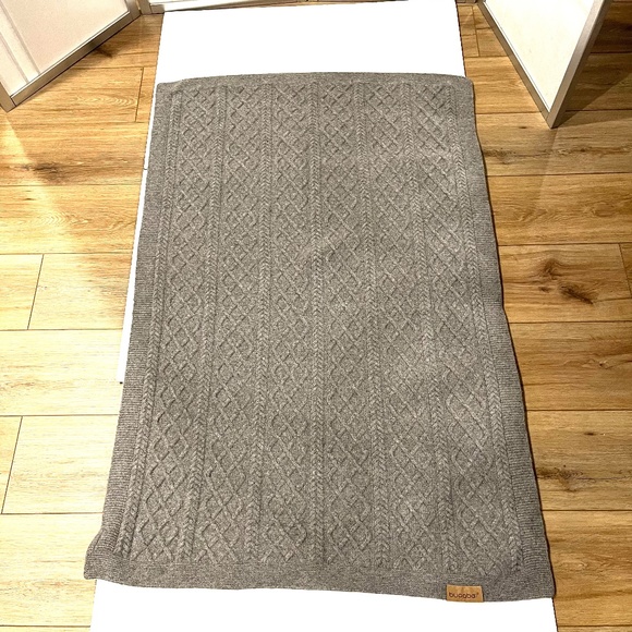 BUGABOO Grey Lambswool and Nylon Blend Baby Blanket - Picture 2 of 6